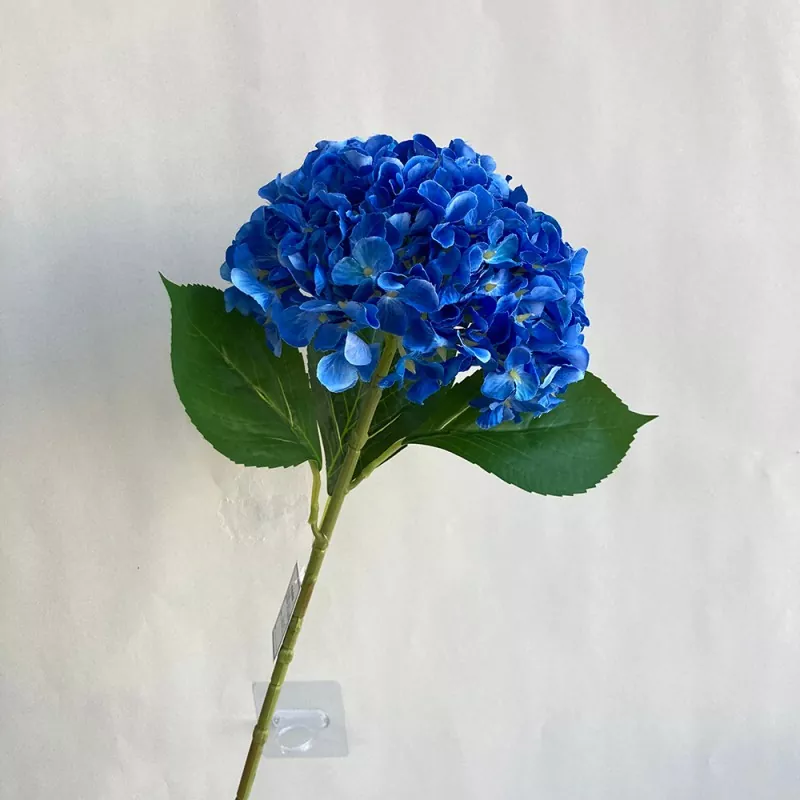 Miks eelistavad inimesed kunstlikke lilli värskete lillede asemel?